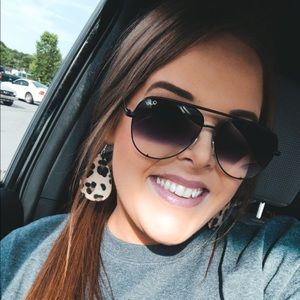 Meet your Posher, Abby